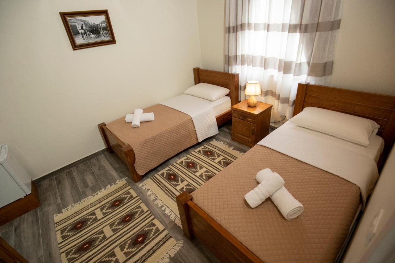 Xhuli Guesthouse Shkoder Luaran gambar