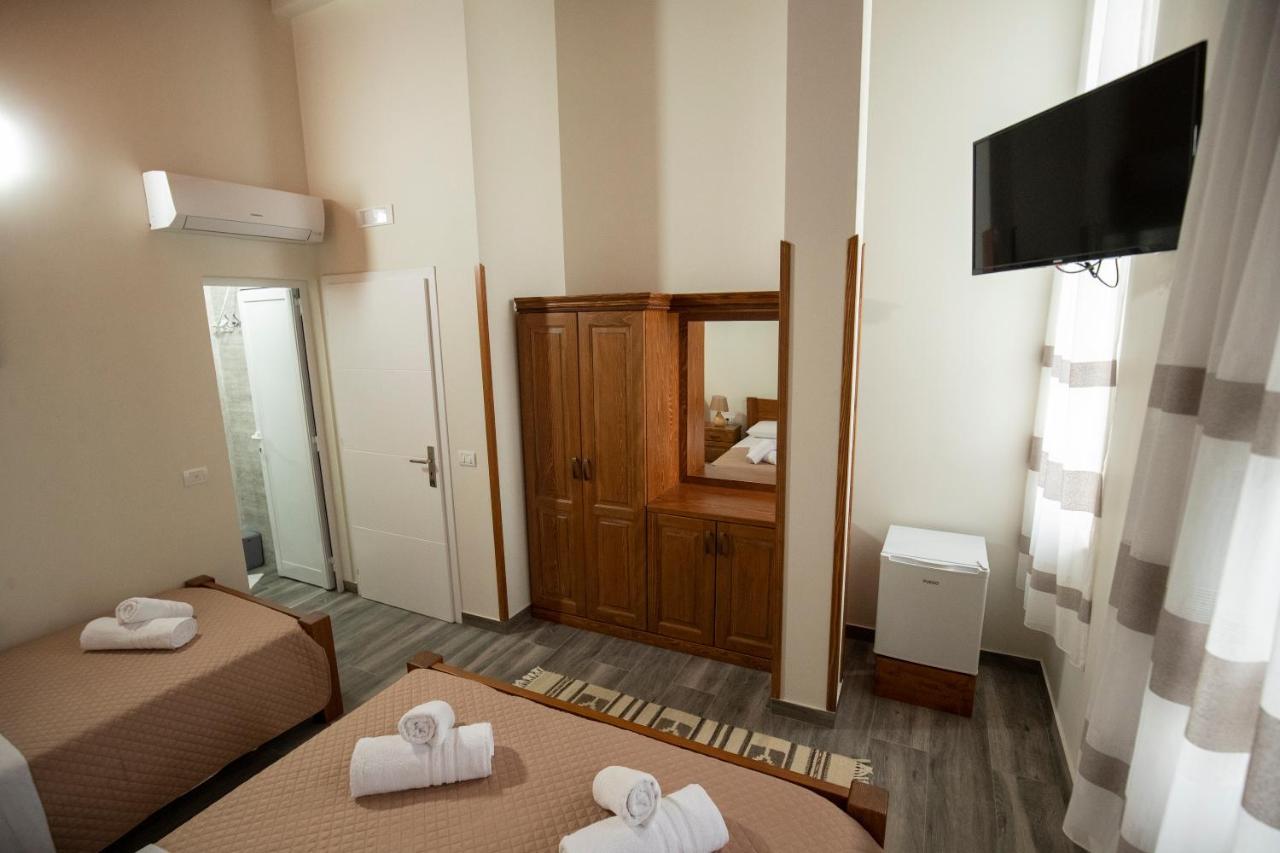 Xhuli Guesthouse Shkoder Luaran gambar