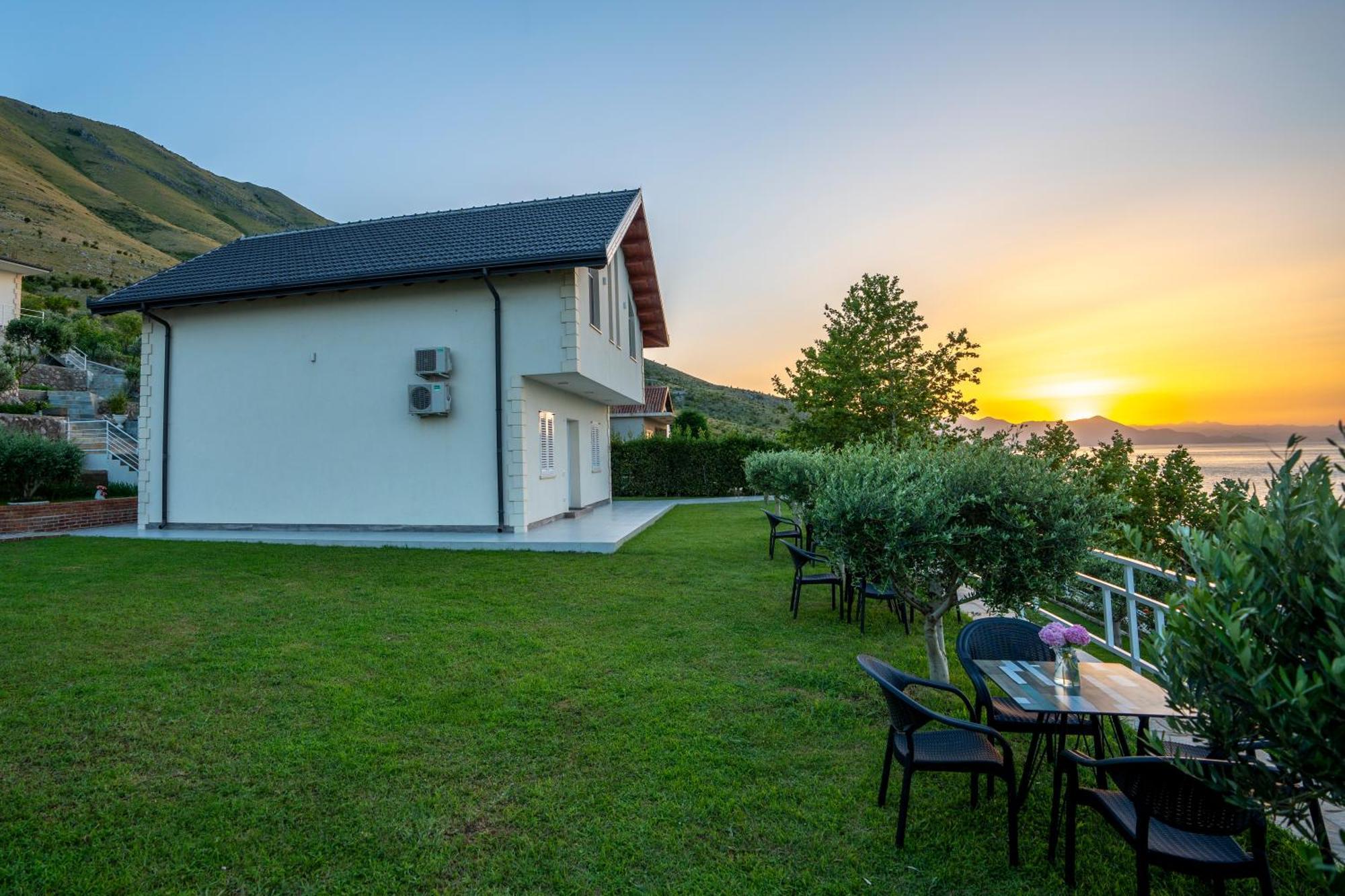 Xhuli Guesthouse Shkoder Luaran gambar