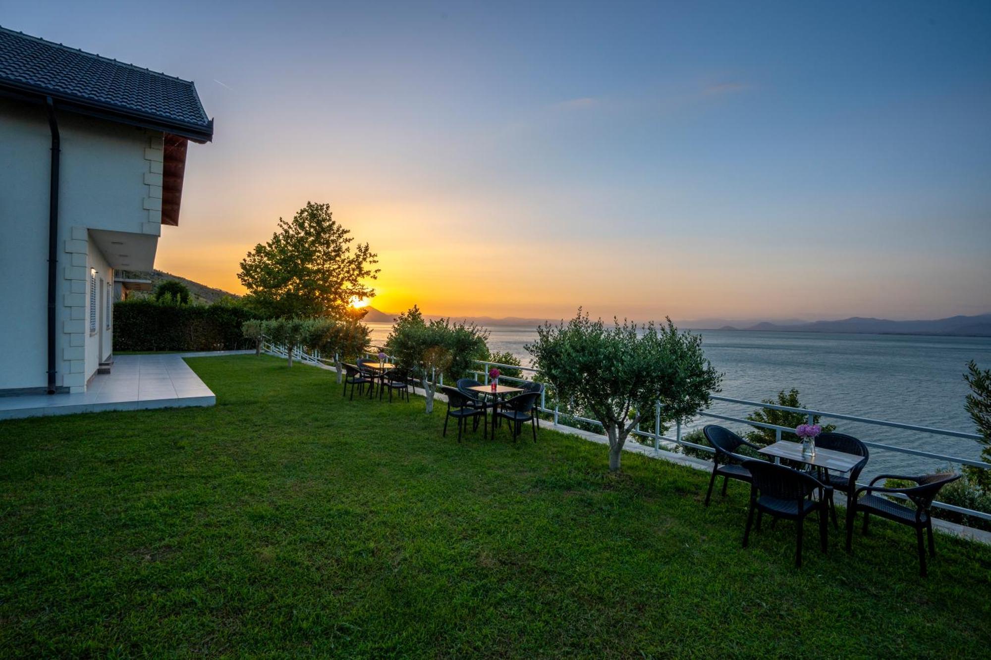 Xhuli Guesthouse Shkoder Luaran gambar