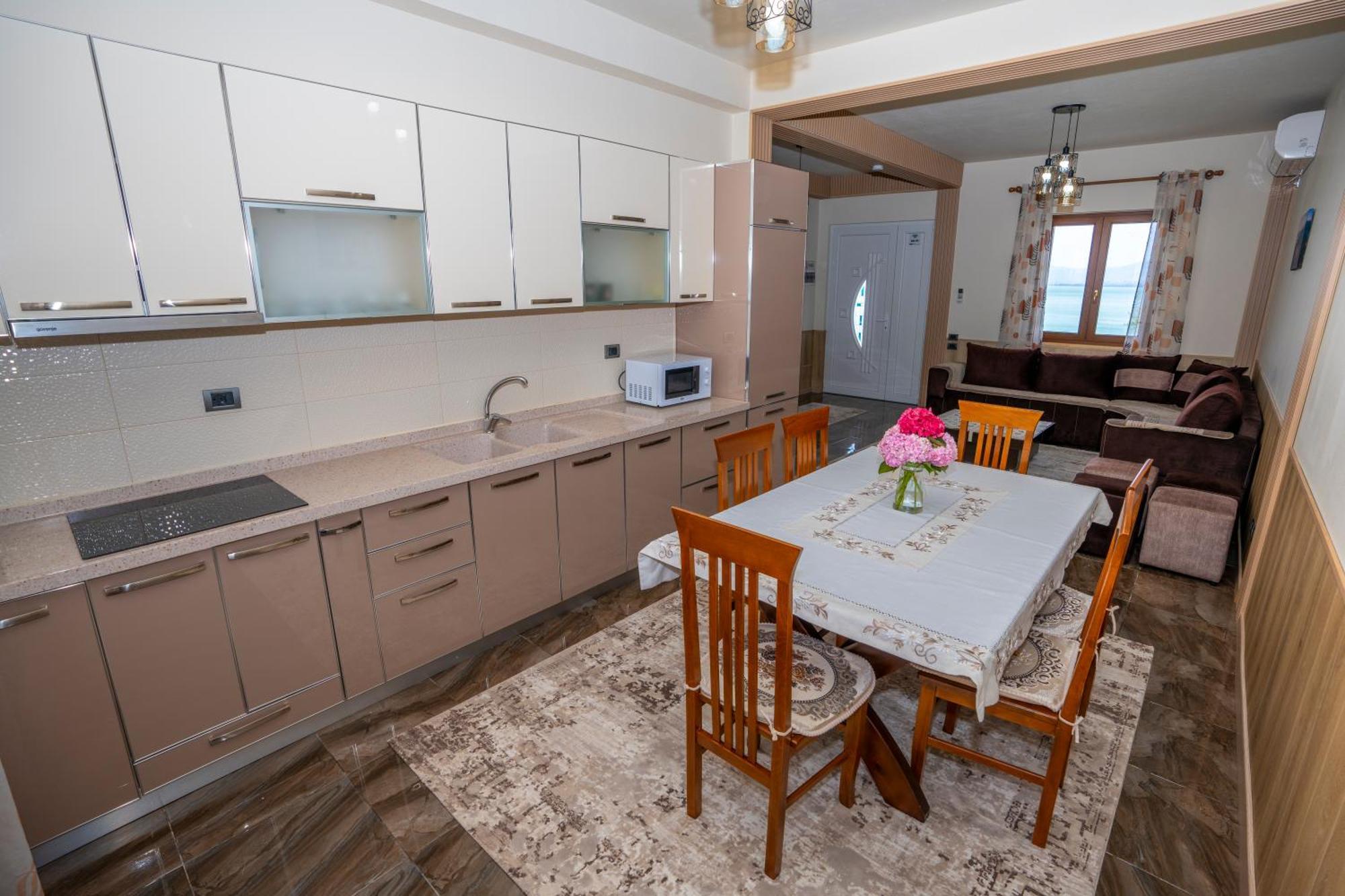 Xhuli Guesthouse Shkoder Luaran gambar