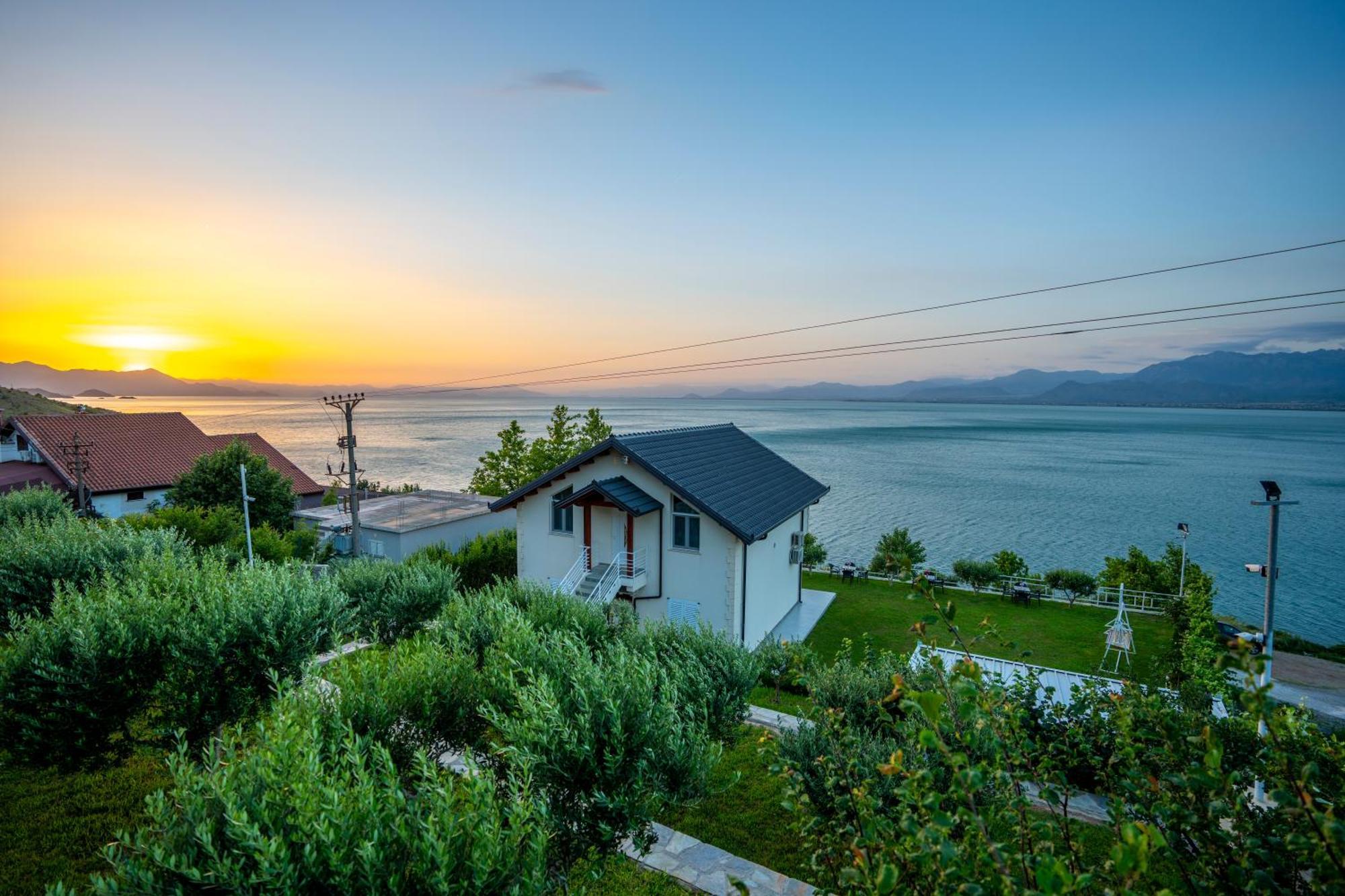 Xhuli Guesthouse Shkoder Luaran gambar